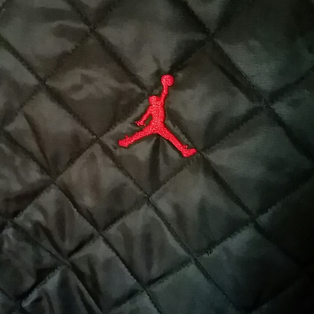 RARE!!! Authentic Reversible Jordan jacket - Picture 6 of 8